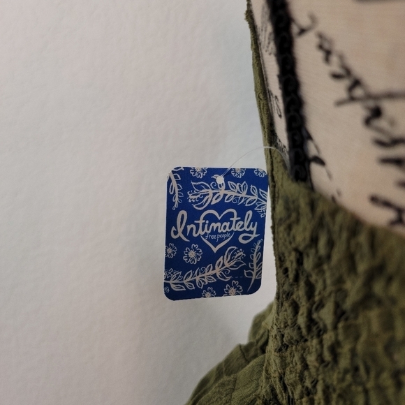 NEW Free People Adella Cami Crochet Lace Top V Neck Olive Sparrow Green - Picture 9 of 12